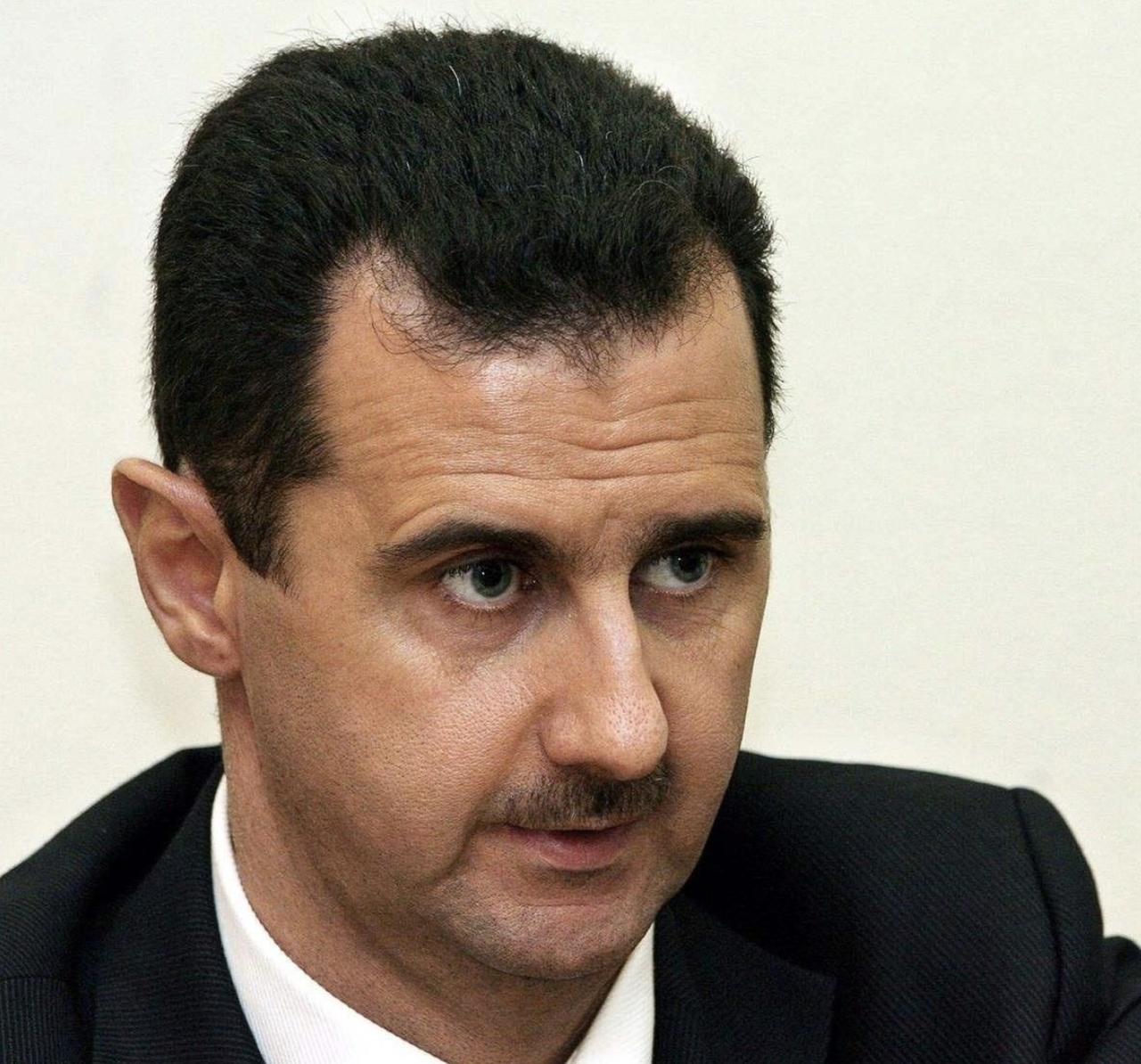 阿萨德派近况曝光，重新做医生，还剩下两员大将，已经招募6万战士！英媒报道，阿