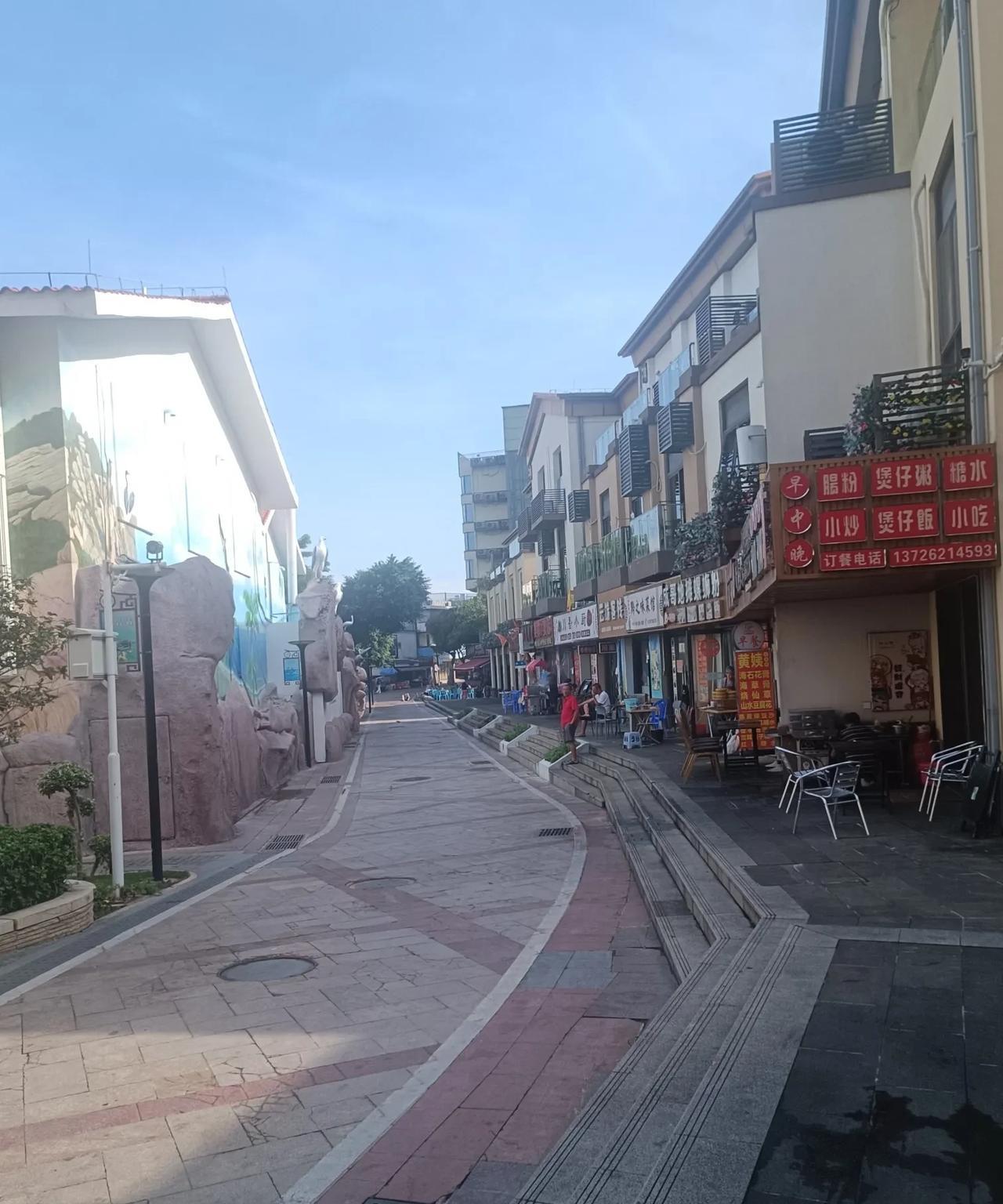 不必羡慕越南经济上半年增速达7.52%，想当初，咱们经济在房产、基建、外贸几驾