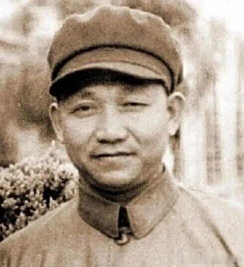 【若没有这位将军，长征或将全军覆没，此人是谁？】提及长征，飞夺泸定桥、血战腊子口