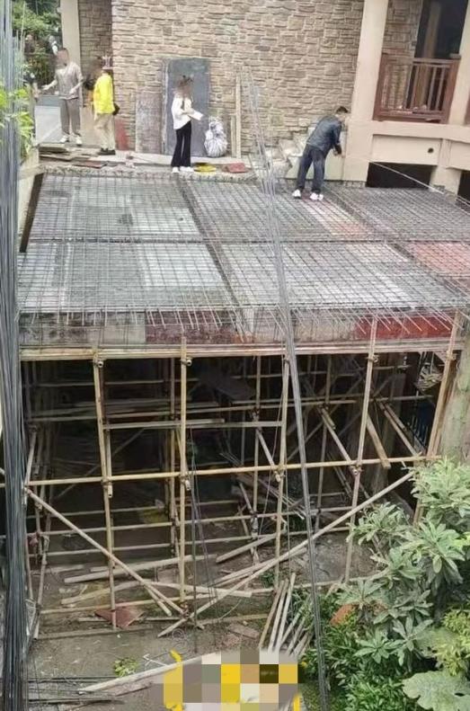 [点赞]重庆这小区出了个“硬核”业主，自家花园据说有305平，嫌不够用，直接把