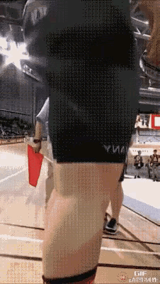 自行车运动员的身体素质，自行车运动员的爆发力，在所有的运动员当中，应该是位列前茅