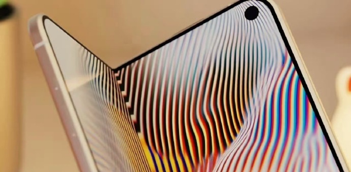 折叠iPhone触屏MacBook快了才发现MacBook没有触屏版本高