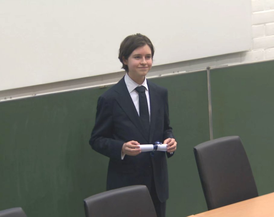 15岁的天才少年LaurentSimons，昨天刚通过自己的第一个量子物理学