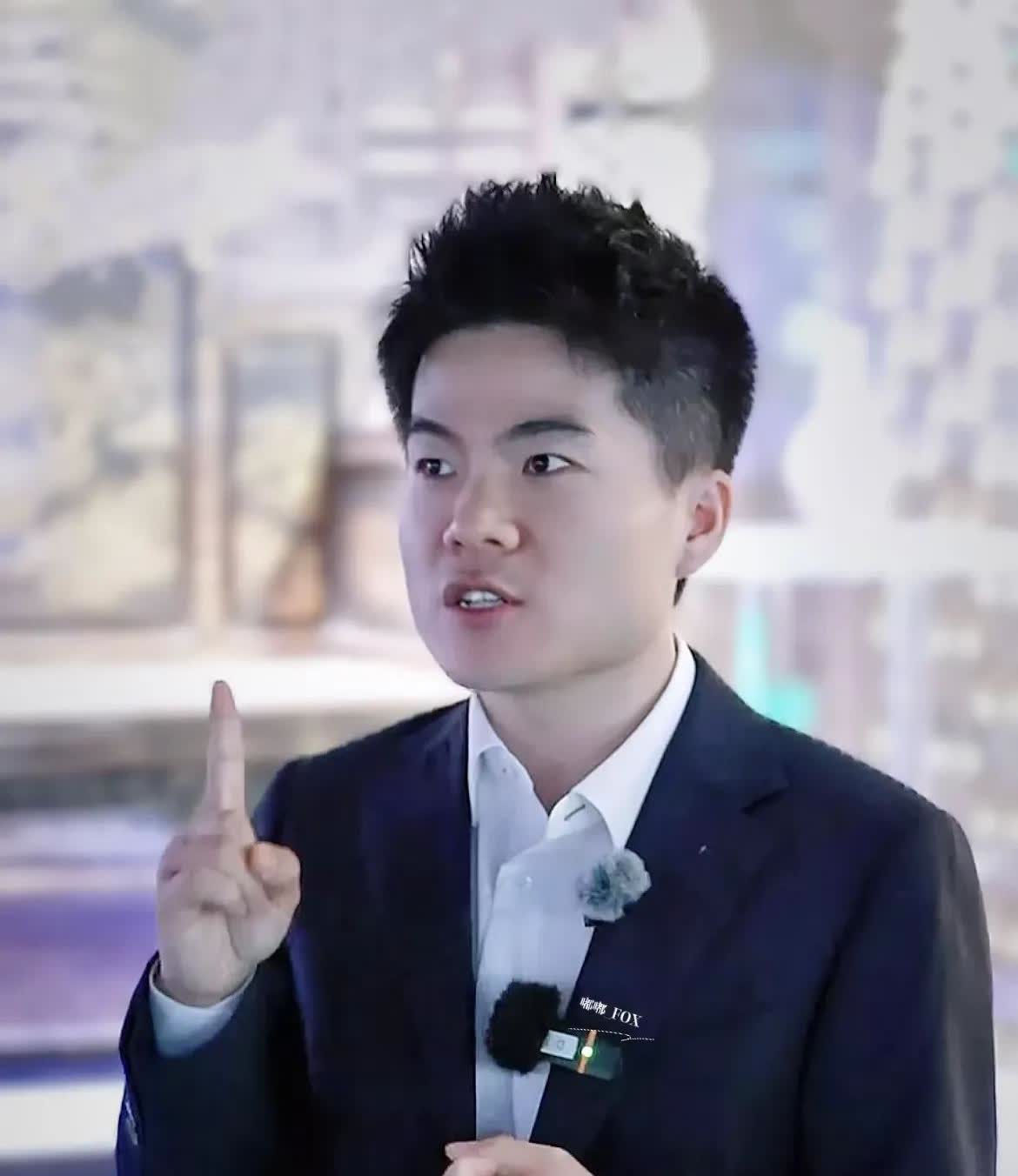 猜猜昨晚有多少路转粉的？[？？？][？？？]昨晚宇辉的博物馆直播太精彩了