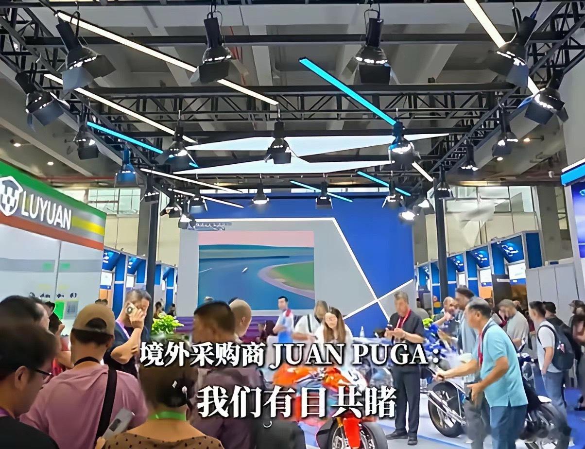 张雪为什么花费很大费用还参加比赛，这次广交会就体现出来了！那些外国商家不看比赛，