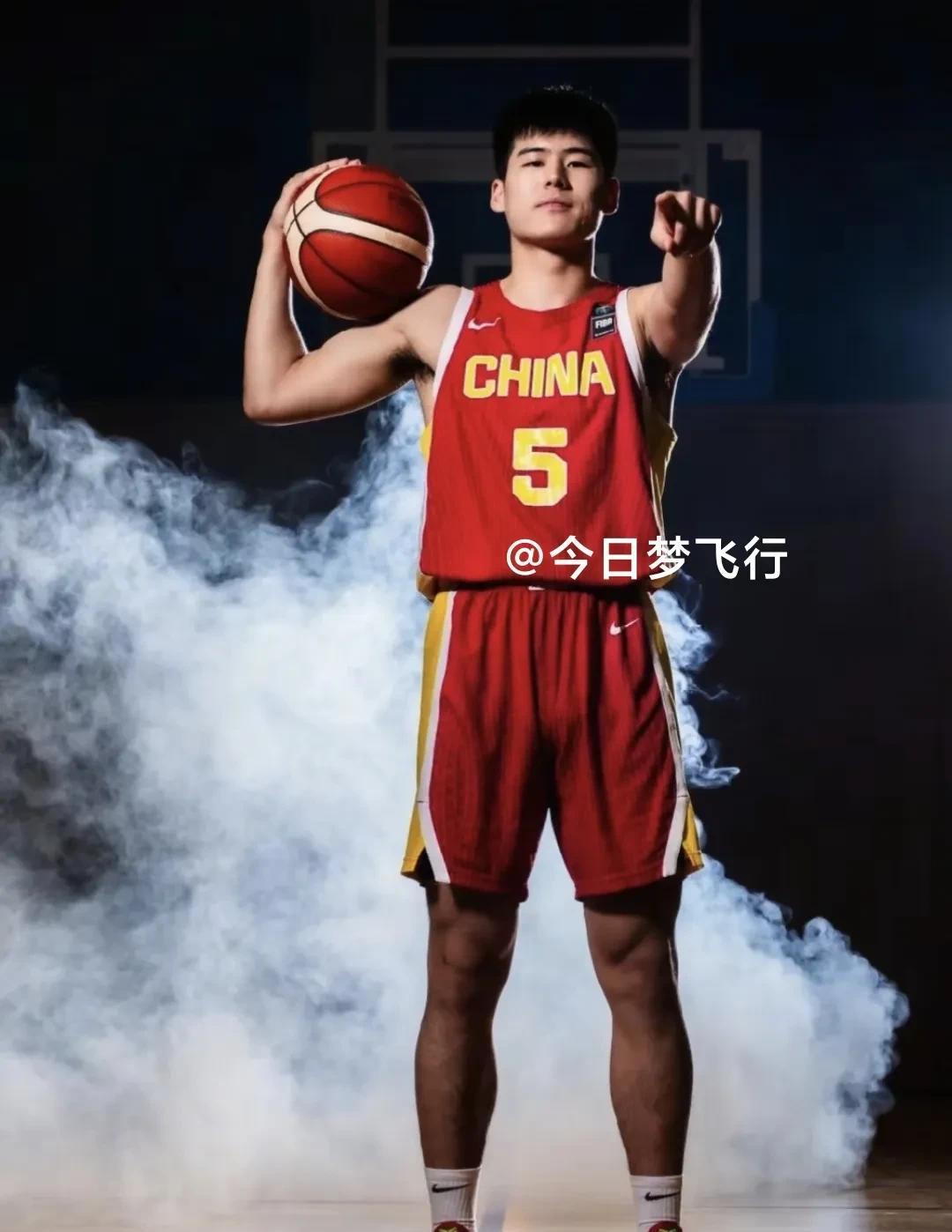 广东队小将陈家政：世上没有白走的路，你走的每一步都算数！今天傍晚，已经从瑞士洛