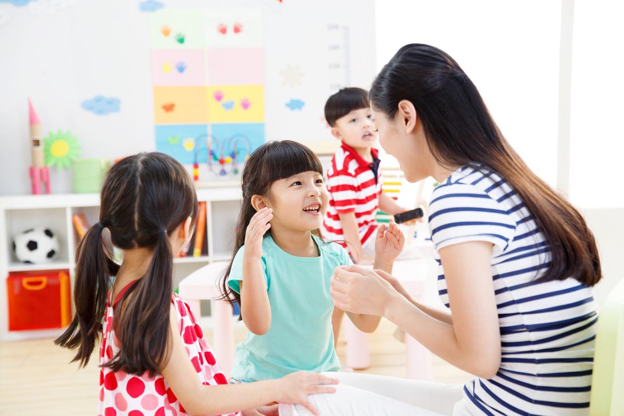 想让孩子懂得分享?先要学会忍受他们的“自私”——儿童成长中的“自我保护”与“分享
