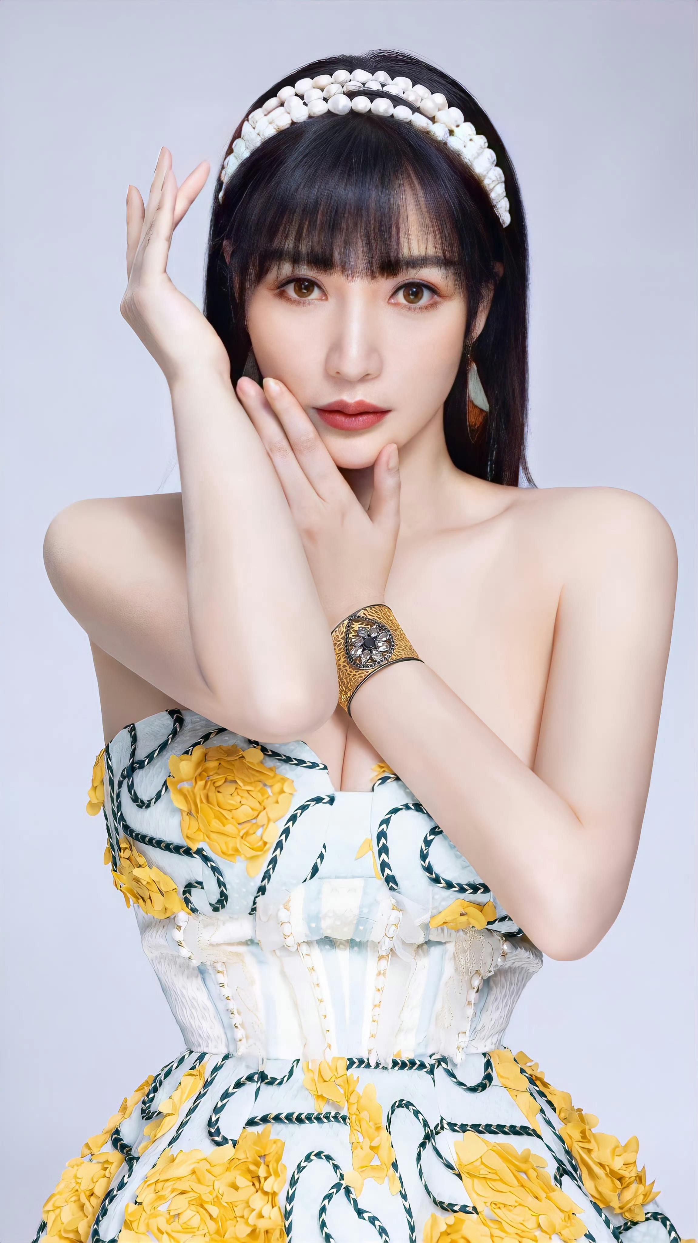 柳岩好白​​​