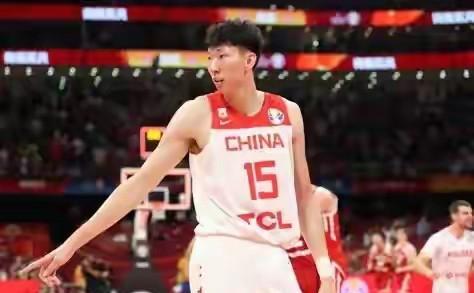 郭士强选国家队球员标准曝光，周琦、张镇麟、刘传星、王哲林四名顶薪球员落选，其中原