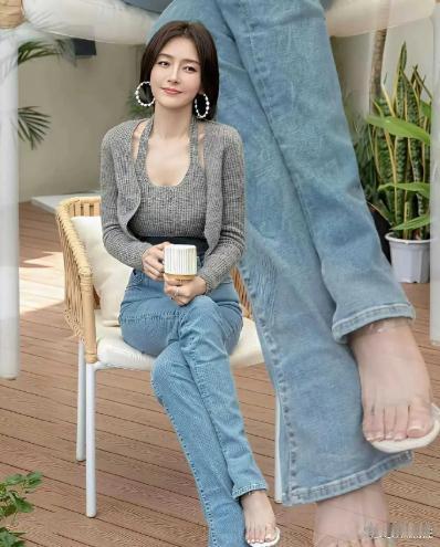 秦岚这脚，做过脚膜吧