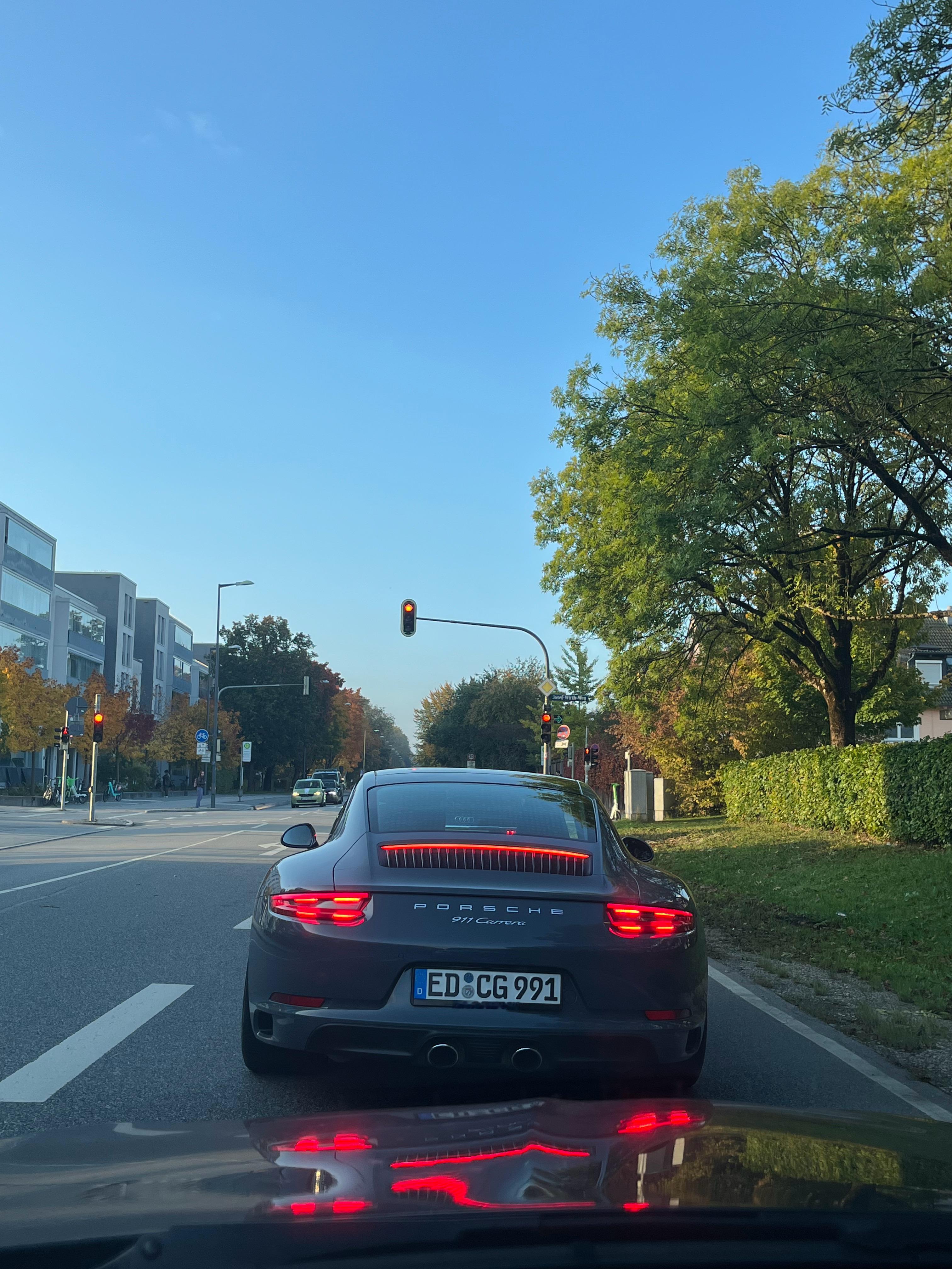 好想买991啊yz77聊车​​​