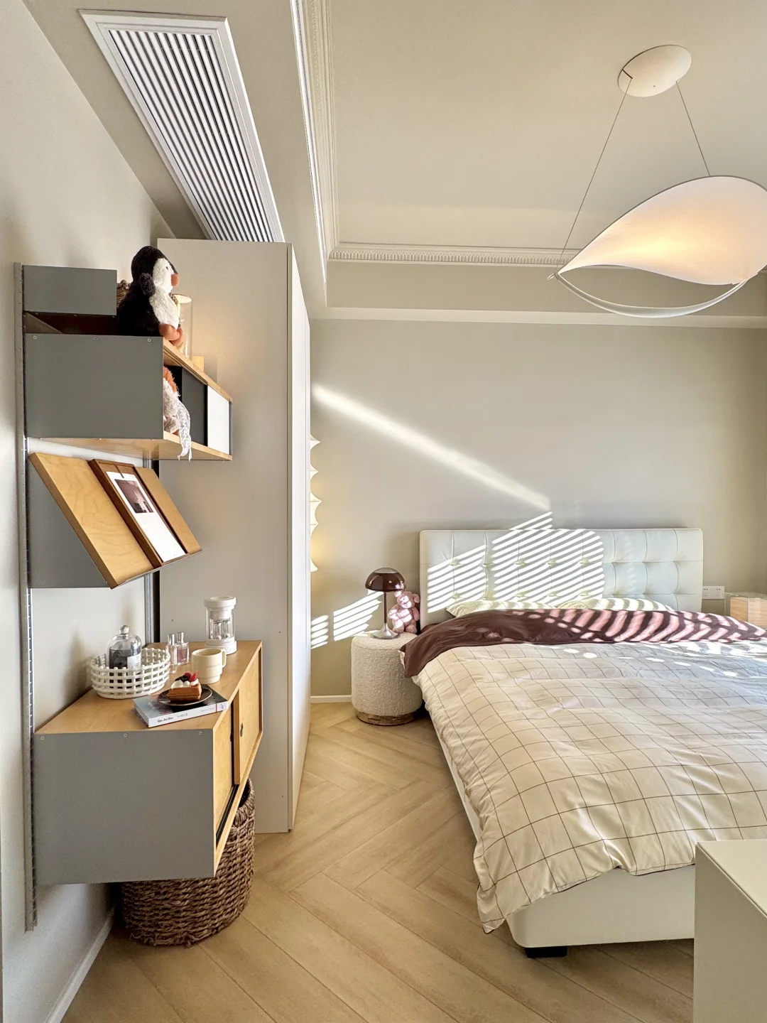 卧室里有这么个小角落，谁懂啊！！！