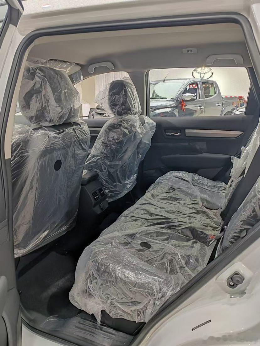 平行进口韩版23款雷诺科雷傲2.0L自吸发动机，144匹马力，最大扭矩2