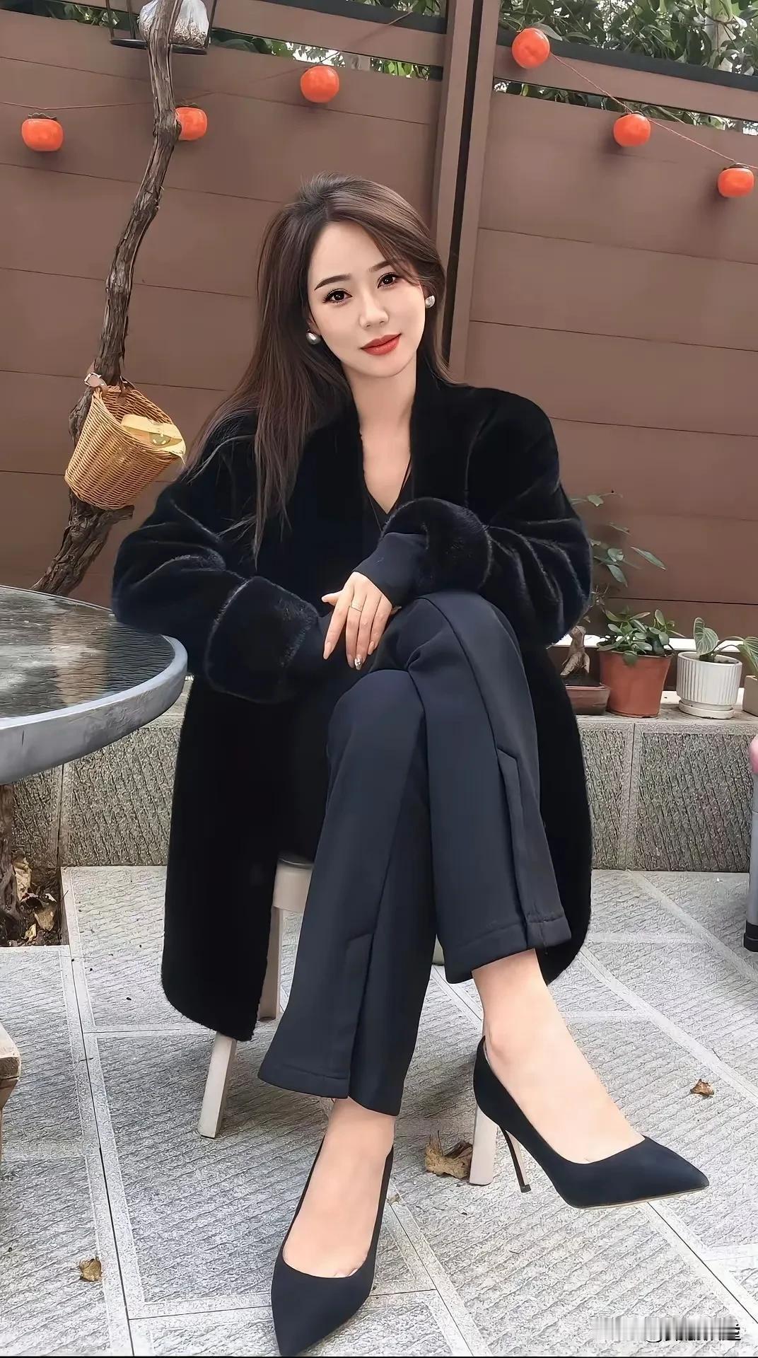 月半星人咖啡馆打卡[/得意]