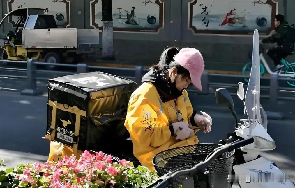说一个扎心的，而且很残酷的真相吧，女权真的是玩到头了时代给女性的红利，到今天也