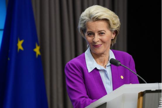 欧盟主席冯德莱恩火了，她万万没想到，就算中国已经承受着欧盟对电车的高额关税，可是