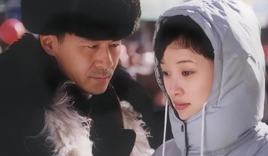 2005年，拍《乔家大院》那场“洞房花烛夜”的戏时，蒋勤勤脸上长了个痘痘，她想等