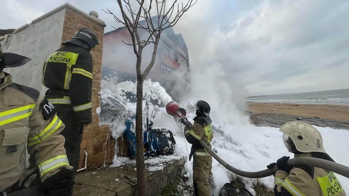 俄罗斯这事儿太炸了！卡-226直升机监控曝光坠毁全程，副厂长、总工程师全没了，5