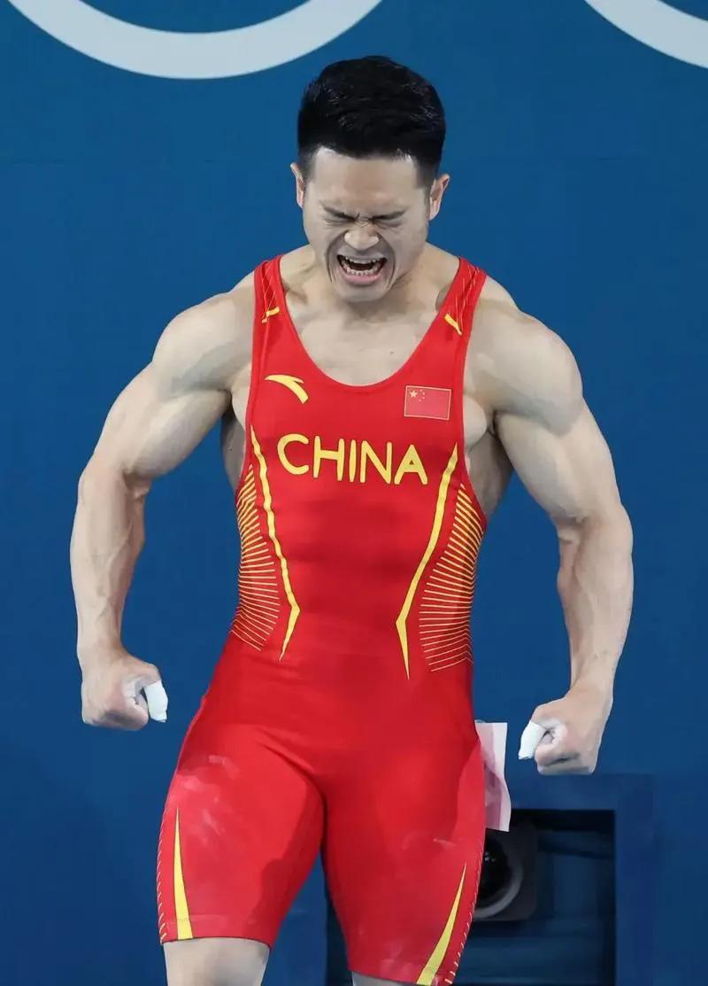 又一位冠军缔造者退役🥲11月17日，广西省桂林市运动员石智勇在全运会73