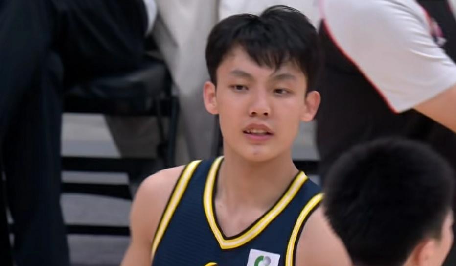 广东东阳光太欺负人了！四川毫无悬念的30连败！广东东阳光主场42分打爆四川一