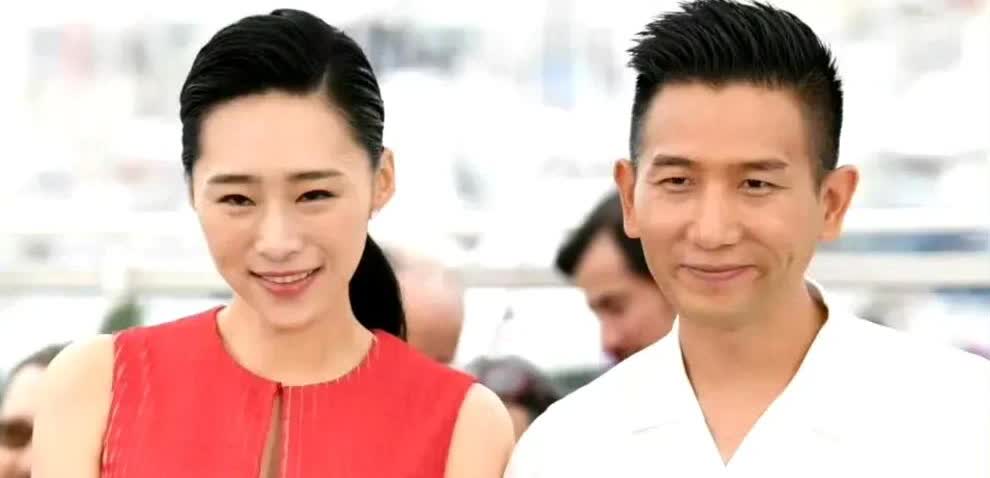赵丽颖绯闻男友赵德胤给前女友拍了五部电影他前女友是血观音的唐宁，真的超级