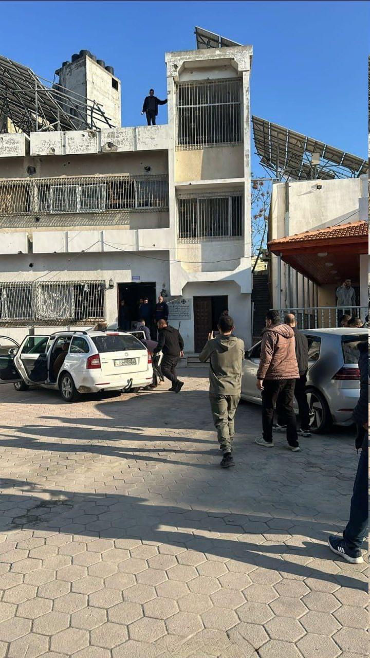 以色列媒体称，以色列前总理、2026年大选总理候选人贝内特的手机遭到伊朗黑客入侵