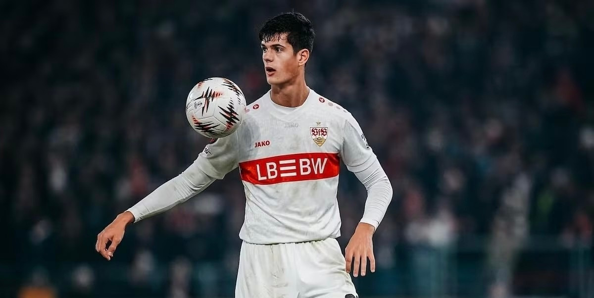 据西班牙《阿斯报》报道，近年来，皇马对其青训球员的外流策略进行了重大调整。过去，