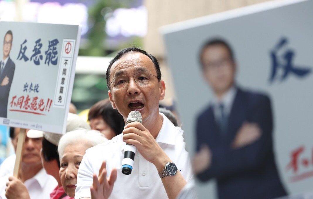 全台湾地区的罢免行动开展的如火如荼，检调查处造假连署、幽灵连署等情况。近期，负责