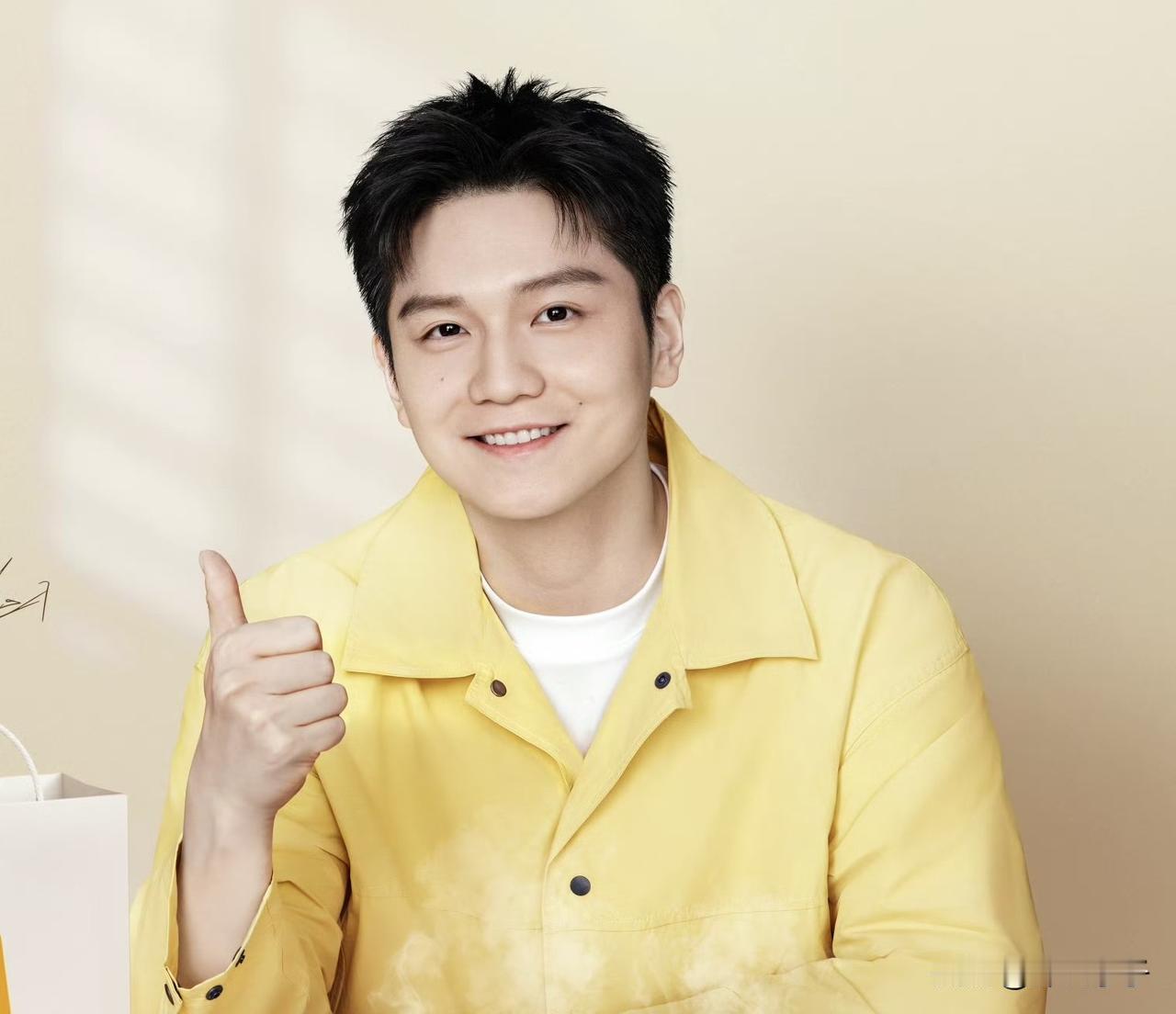 小黄人樊振东又上线营业了！还是熟悉的笑容，亲切的大拇指小胖，主题是天冷了，宅家火