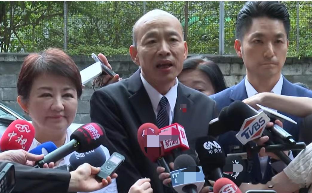 卓荣泰要拜访韩国瑜不理会台立法机构负责人韩国瑜今天（20日）下午在出席活动