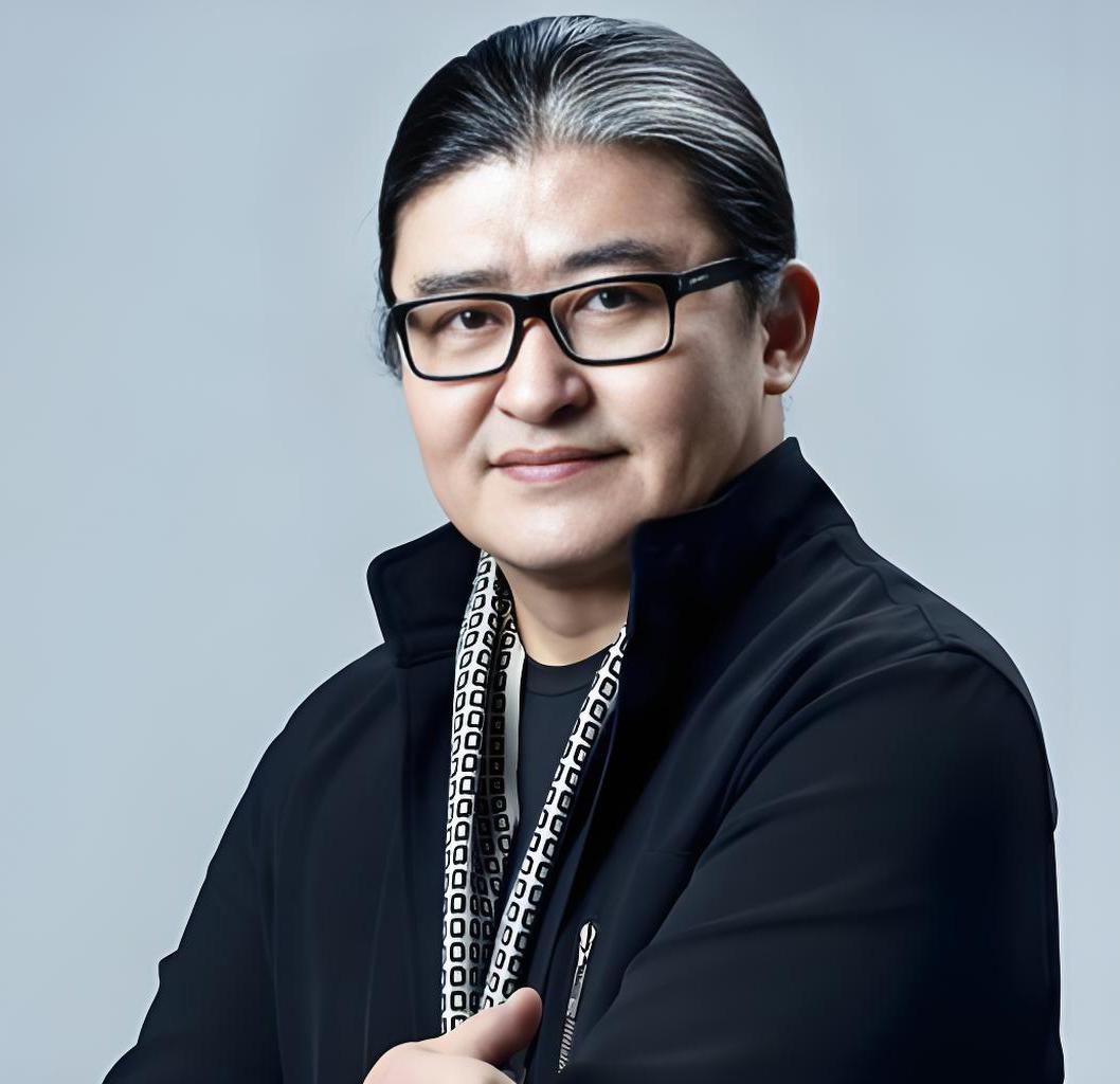 刘欢是一个被唱歌耽误的外交官，他1981年考上国际关系学院法国文学专业，国际关系