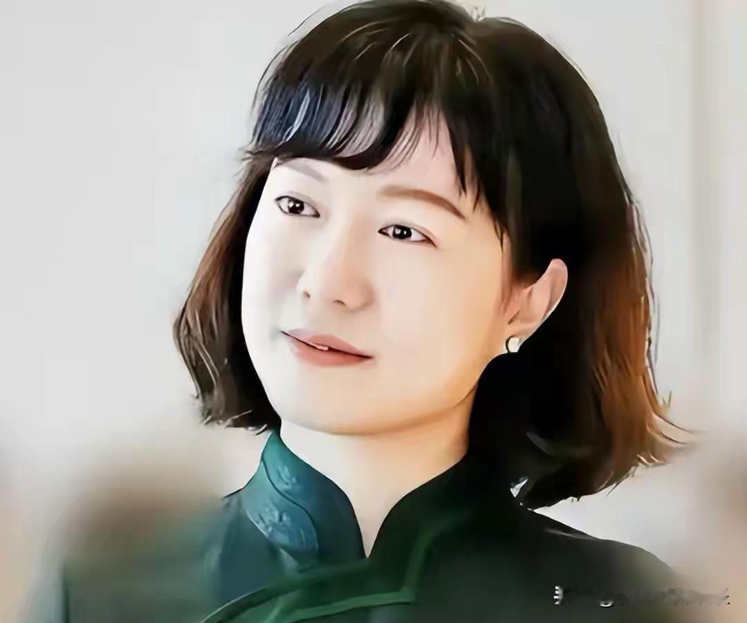 杨振宁走后半年多，翁帆颜值回春状态好极了，本以为翁帆会憔悴迅速老去，没想到她居然