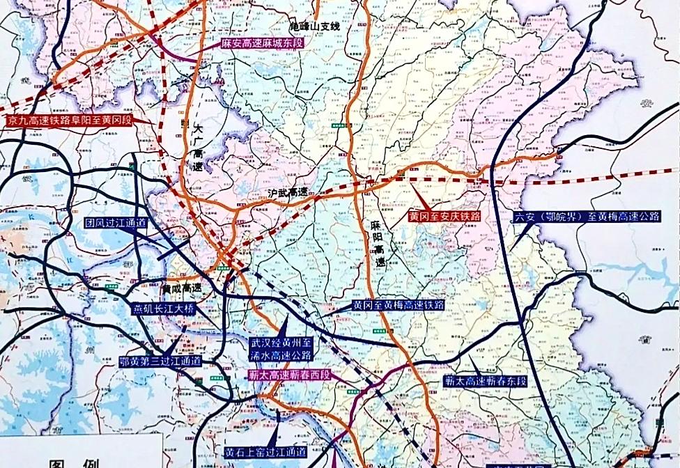 【英山至黄梅高速公路新建工程】正在抓紧开展工作，建设工期48个月。全长约137千