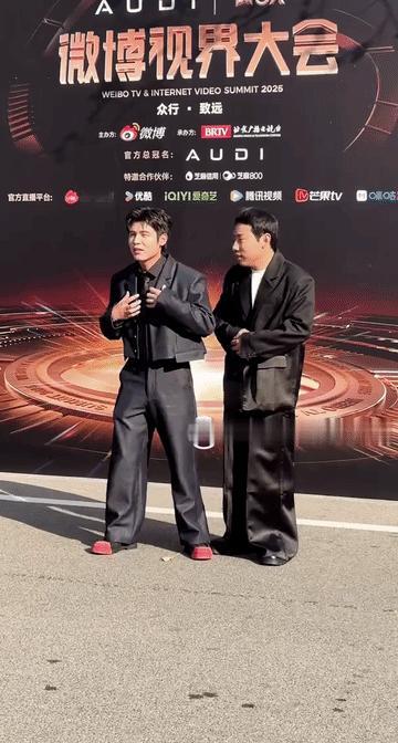 徐志胜的团队是不是有点欺负人了，参加那么大的活动给徐志胜整了一身这么拉垮的西装？