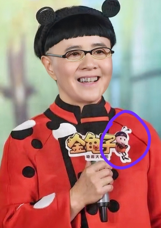 为什么网友们不喜欢金龟子的女儿呢？因为她像是突然空降的领导，谁都不喜欢不