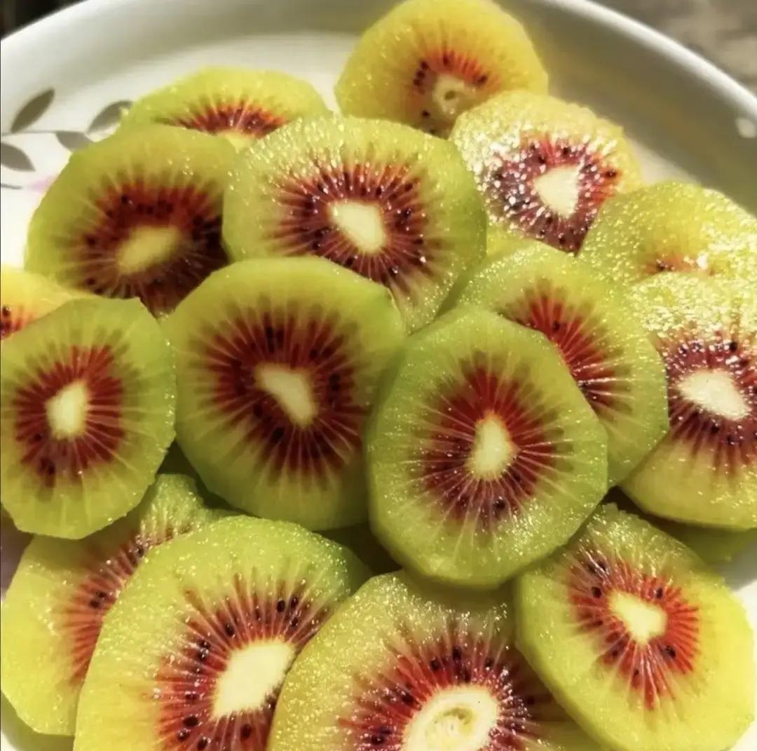 刷到2026马年运势，说处女座要靠摩羯、金牛、巨蟹三大星座抬轿子。摩羯当事业