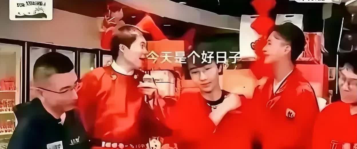 宇辉真是个谜明明出圈已经三年，也没人再高唱什么好日子了，