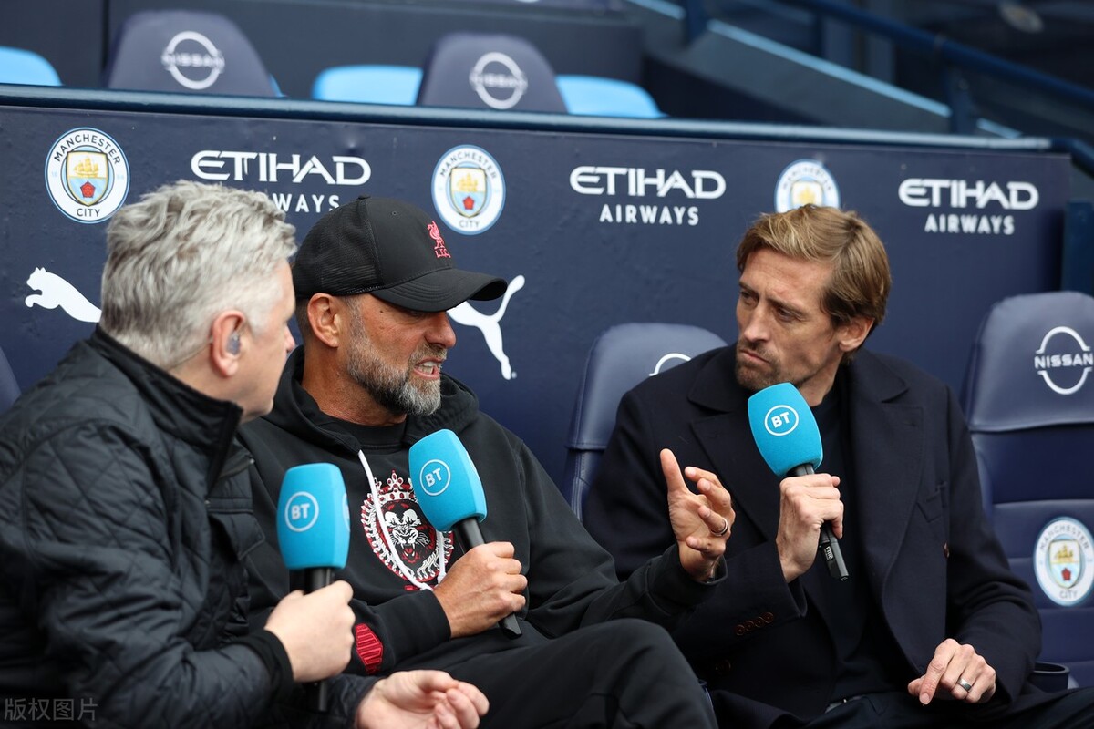 误导利物浦给予加克波，迪亚斯被迫转投拜仁，斯洛特鲁莽去克洛普化可谓得不偿失！