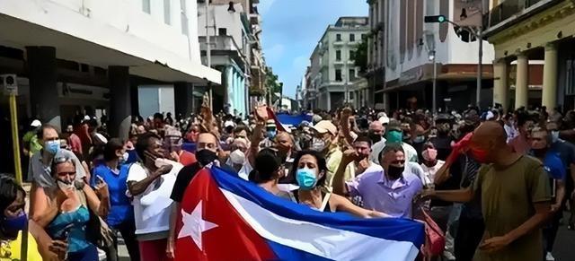 真不好理解，一旦被美欧制裁，那些中小国家，在经济上就玩不转，落个贫穷落后的下场。