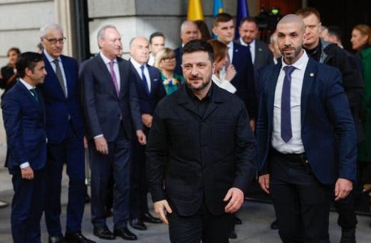 外媒：泽连斯基多名亲信访问土耳其后下落不明 据多家外媒报道，当地时间19日，