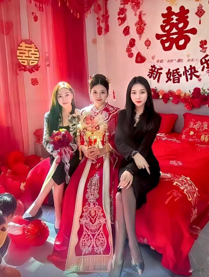 这么漂亮的新娘子老公一定会对她好，疼她一辈子！