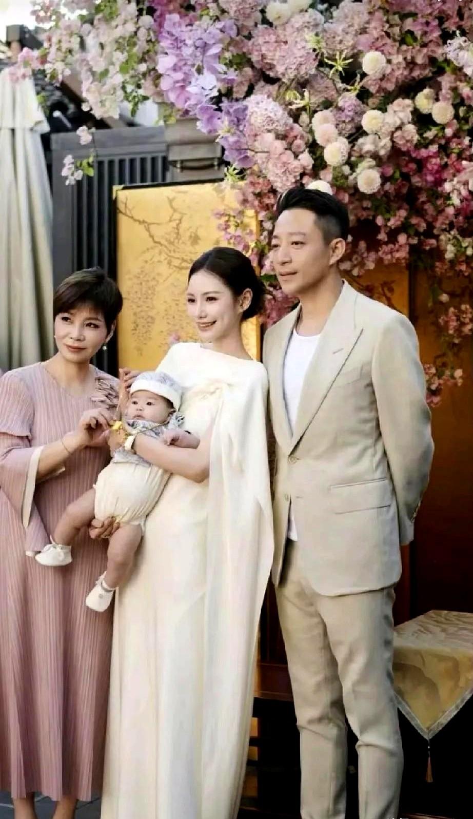 小汪宝百日宴真的亮点满满！一向不爱抛头露面的梅妈，这次为了女儿女婿，特意站出来