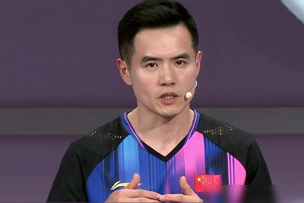 39岁拿全国冠军的侯英超，解说被球迷封神，可你一打开电视，为啥听到的还是那些废话