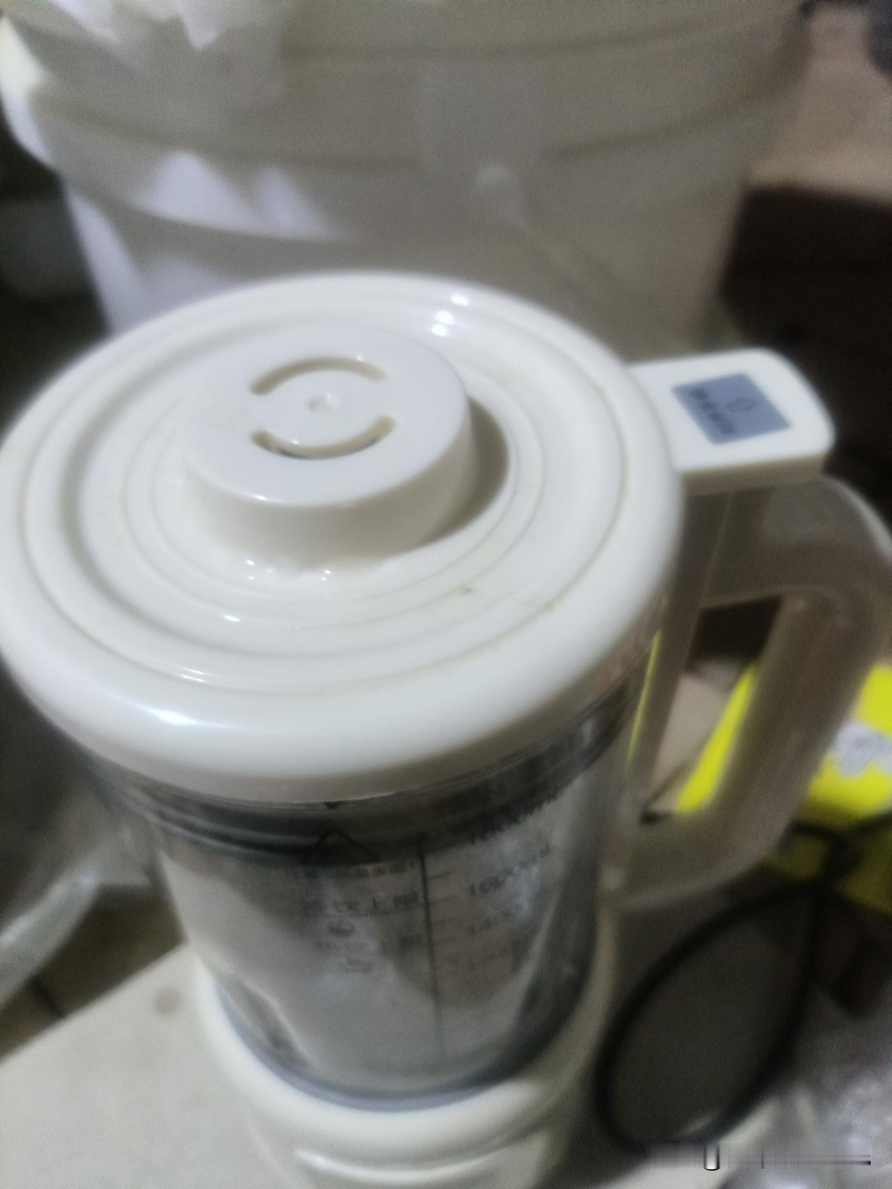 妈妈为了上夜班给孩子喂安眠药，别只骂她狠心！谁能体会她心中的绝望看到广东