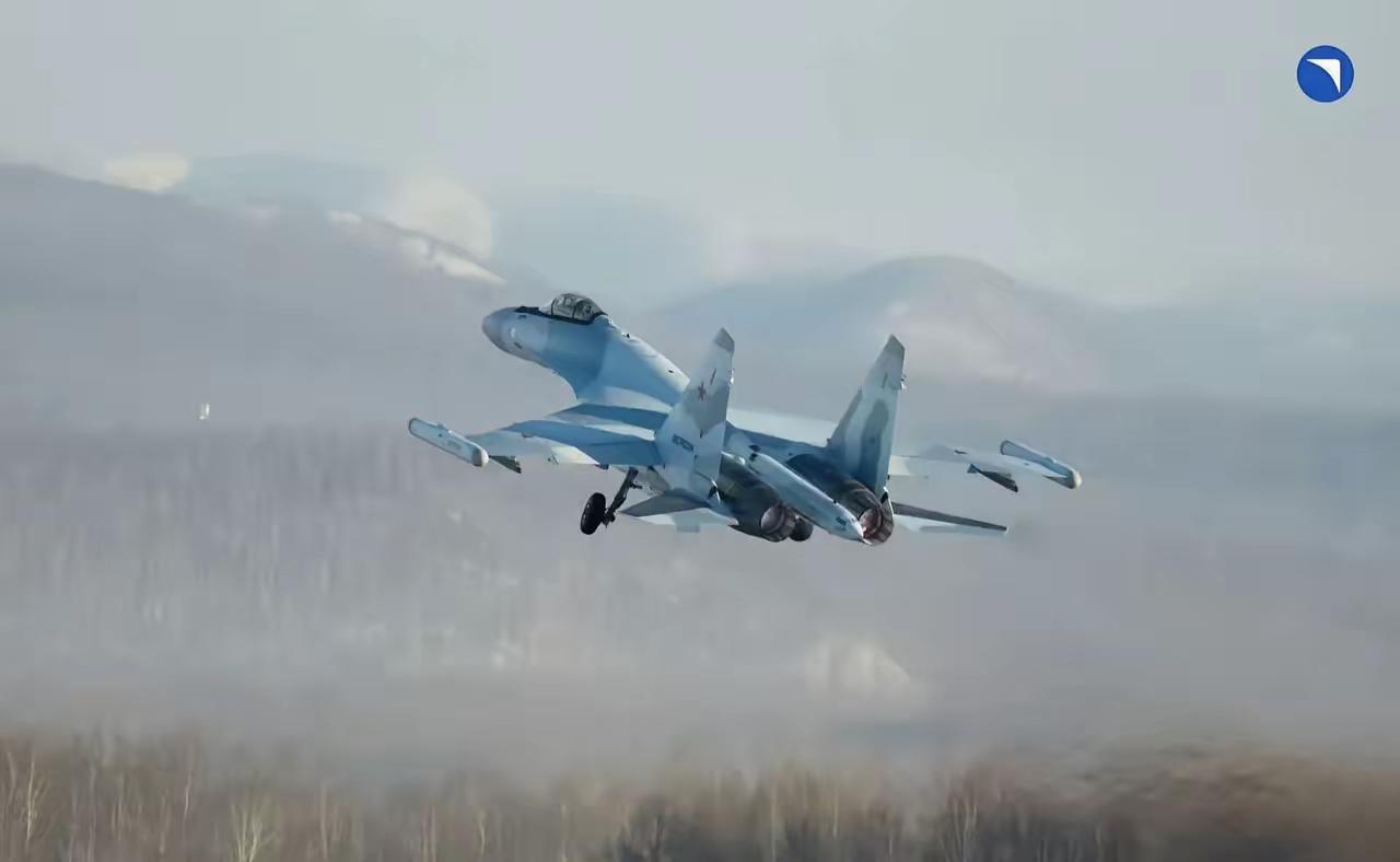 俄罗斯苏霍伊公司阿穆尔共青城工厂向俄罗斯空天军交付新一批苏-35S战斗机俄罗