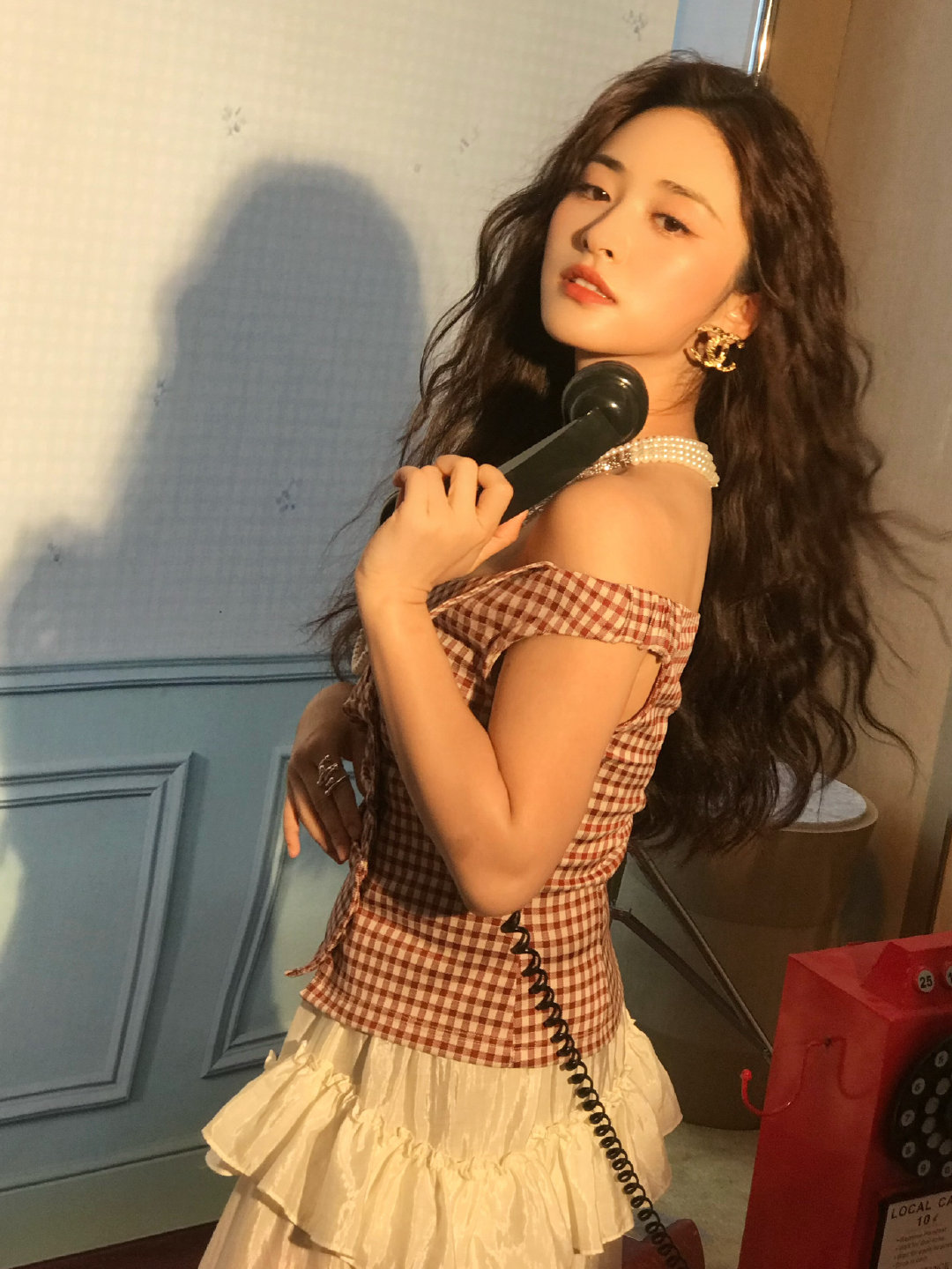 #沈月#贴上胡子的沈管家，看起来更可靠了！？[并不简单]​