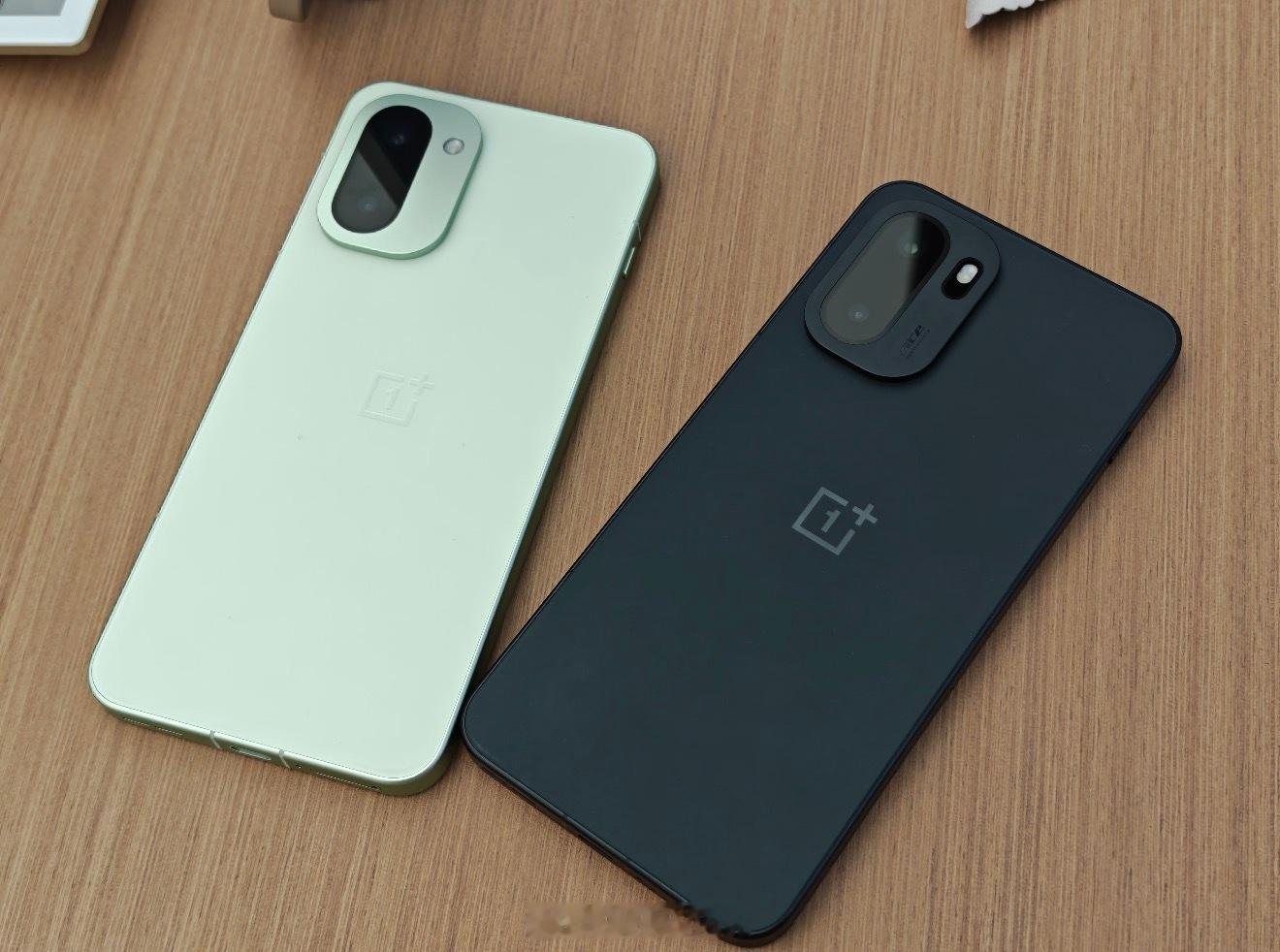 有人问我一加Ace6T和6选哪个。这么说吧，Ace6T就是为了首发而首发，缓存