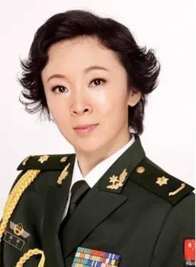 苏柳应该保持沉默懂得音乐版权常识的人应该知道，刀郎当初已买断了苏柳歌词的版权