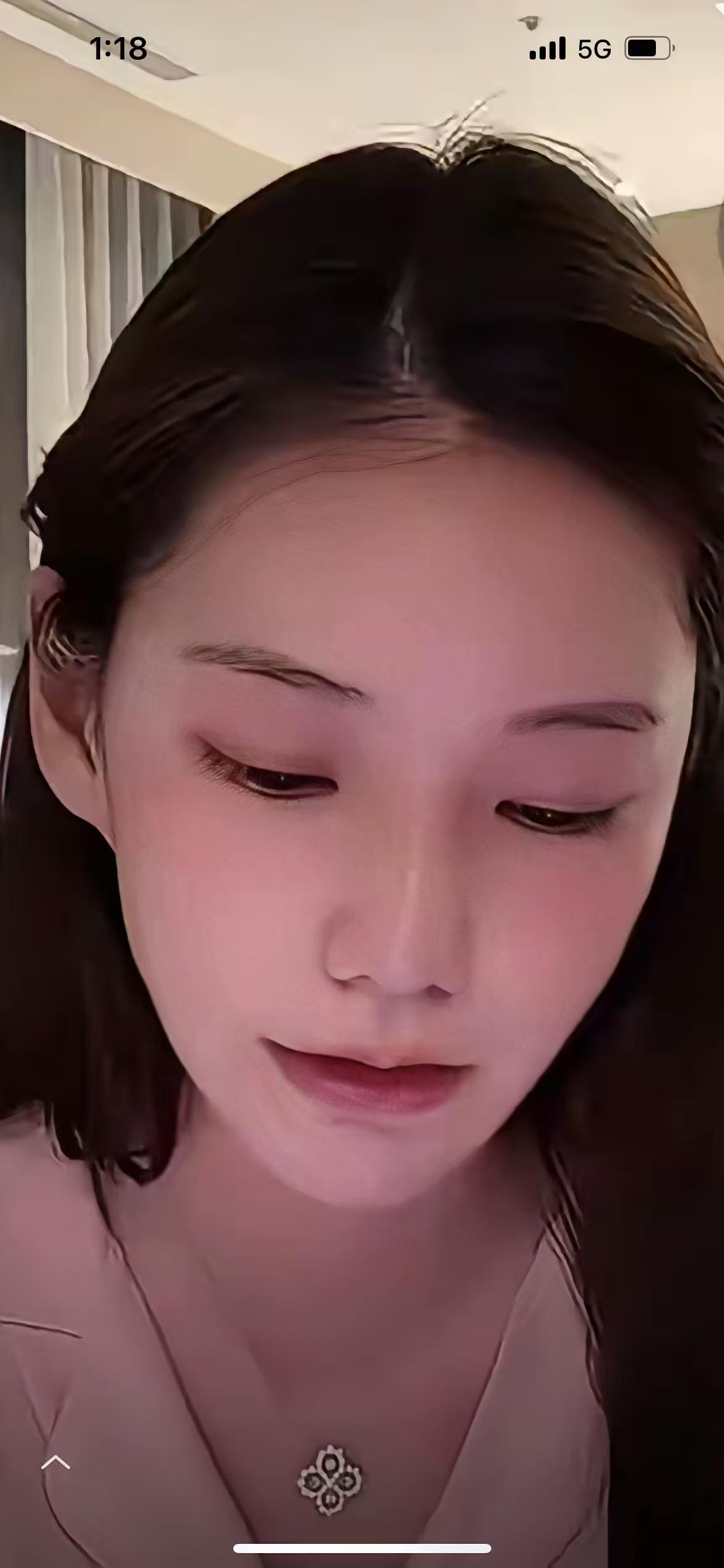 后妈怎么可能让2个孩子回北京？回北京2个孩子就会和奶奶走的近了，严重影响了3宝的