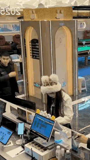 不懂就问，小姐姐真的是一点都感觉不到吗？